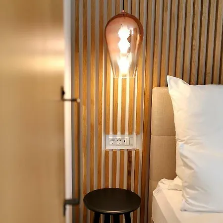 White Zadar345 زادار