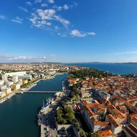 White Zadar345 * زادار