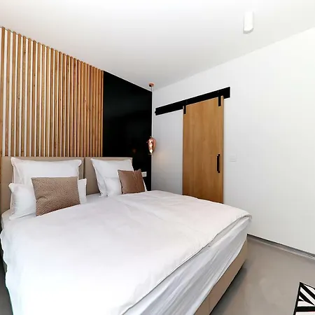 White Zadar345 شقة زادار