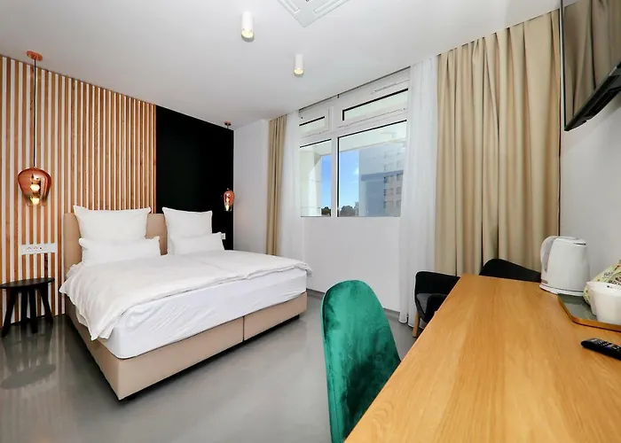 White Zadar345 Apartment *