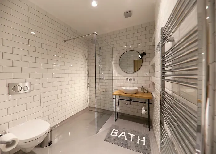 White Zadar345 Zadar