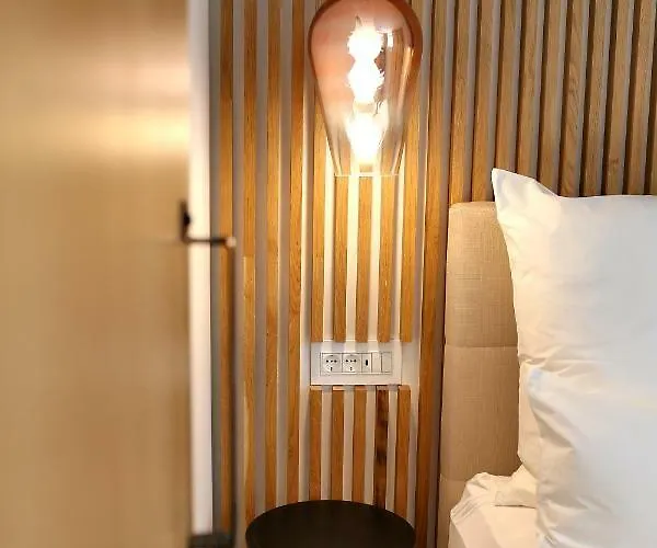 White Zadar345 Zadar