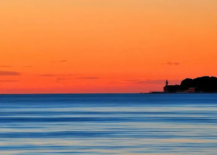 White Zadar345 Apartment